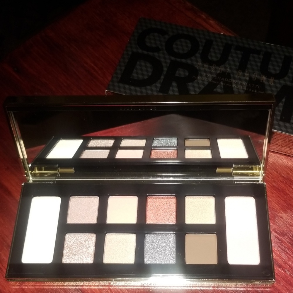 Bobby  Brown Eyeshadow Pallete - Picture 4 of 5